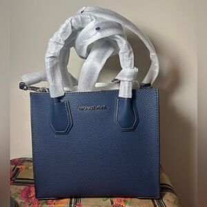 NWT - Michael Kors Mercer crossbody.